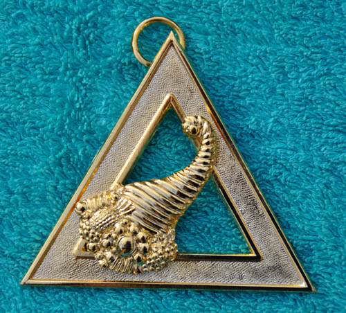 Royal Arch Chapter Officers Collar Jewel - Steward - Click Image to Close